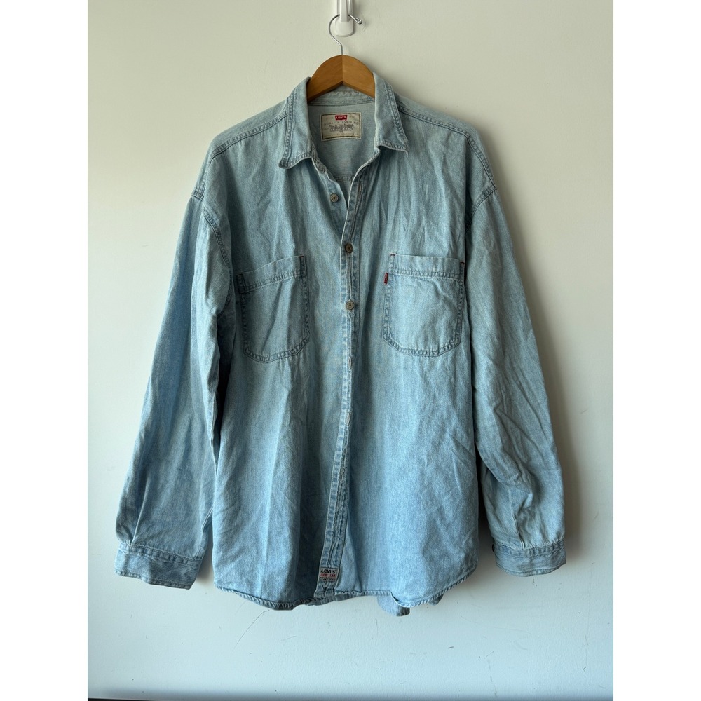 Vintage 90s Levis Red Tab Denim Shirt Light Wash Cotton Button Down Mens XL